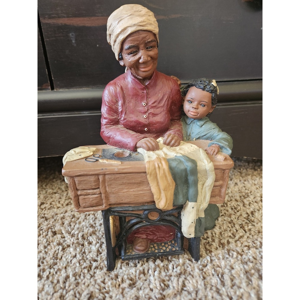 Vintage 1991 Bessie & Corkie Figurine Willitts Designs Passing the Tradition